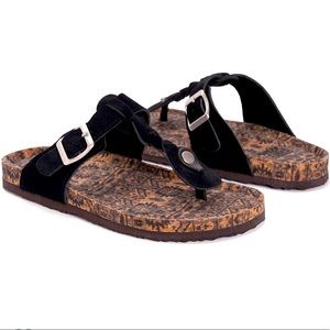 Muk Luks | Thong Sandals | Size 11